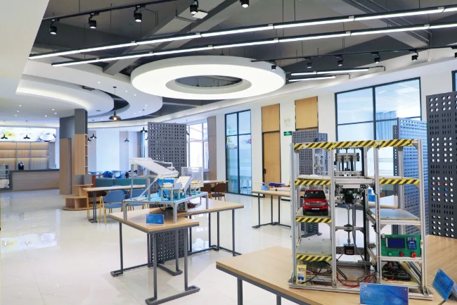 图片 每日 甘肃 兰州信息科技学院 兰州 信息科技学院 信息科技 信息 科技学院 科技 学院 办好 好人 人民满意 人民 满意 教育 培养 高水平 水平 应用型 应用 人才