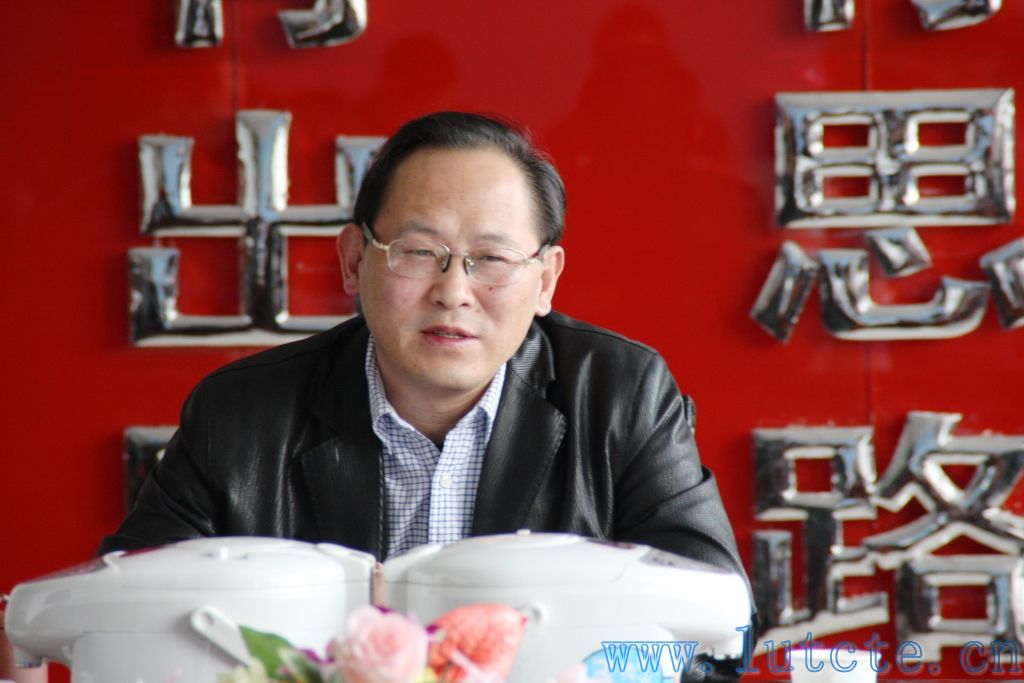 学院召开评建工作专题会议