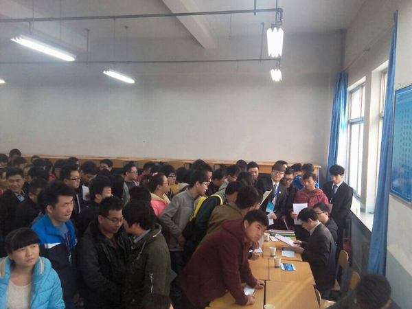 E:瀹ｄ紶2014骞翠笂缃戞柊闂籠201411鏂伴椈鎷涜仒浼歕鍗庡帵寤鸿.jpg