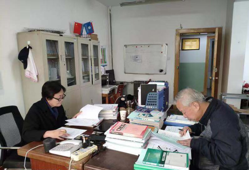 201902281551345234502611.jpg 学校开展2019春季学期开学前教师教学准备工作检查