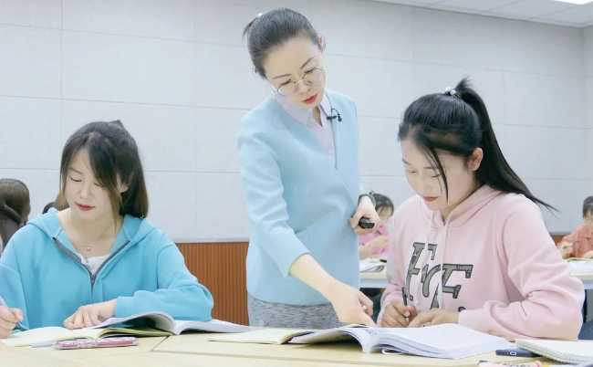 图片 每日 甘肃 兰州信息科技学院 兰州 信息科技学院 信息科技 信息 科技学院 科技 学院 办好 好人 人民满意 人民 满意 教育 培养 高水平 水平 应用型 应用 人才