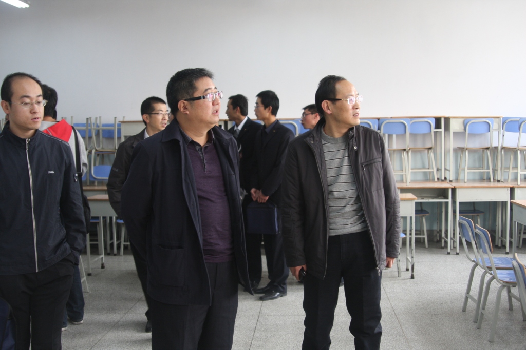 学院隆重举办2011届毕业生就业双向选择洽谈会