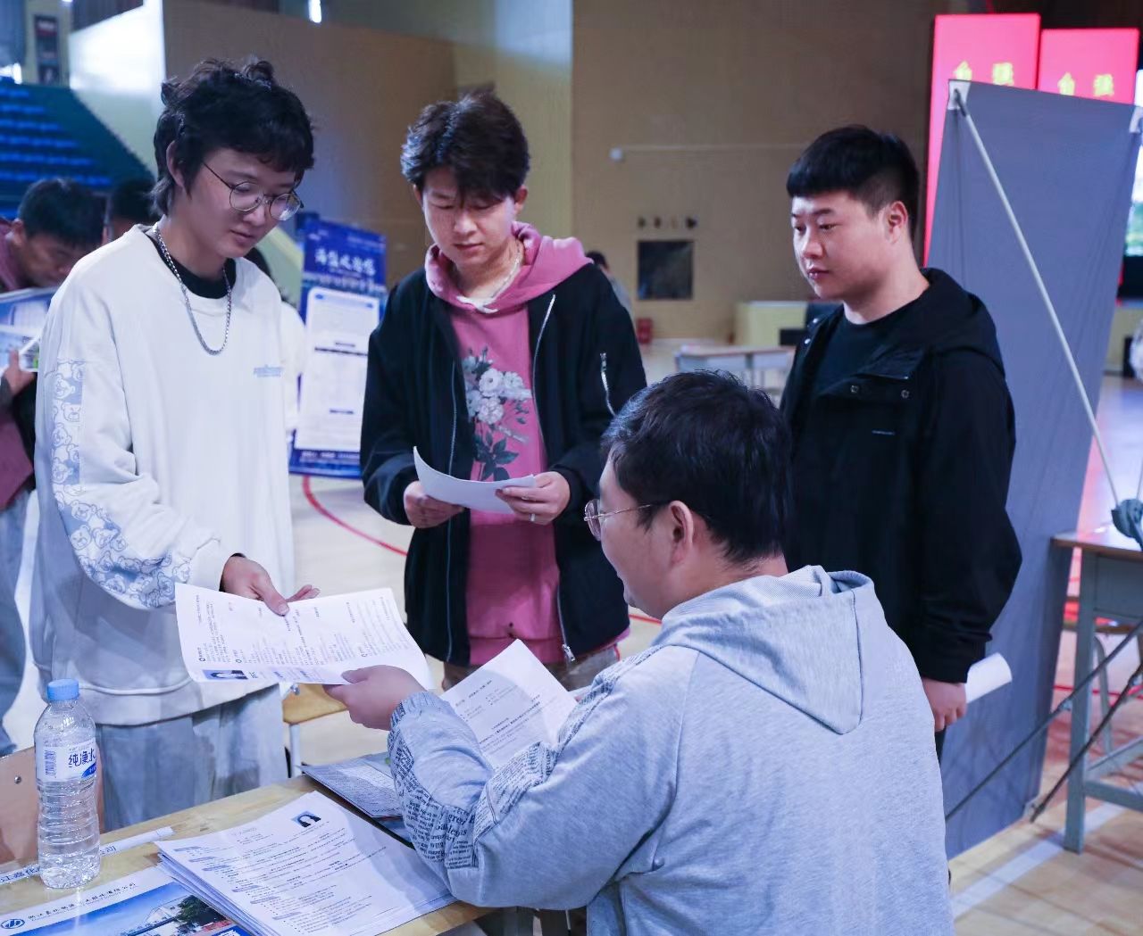 兰州 信息 科技学院 科技 学院 举办 英才 浙江 江海 海盐 专场 招聘会 招聘