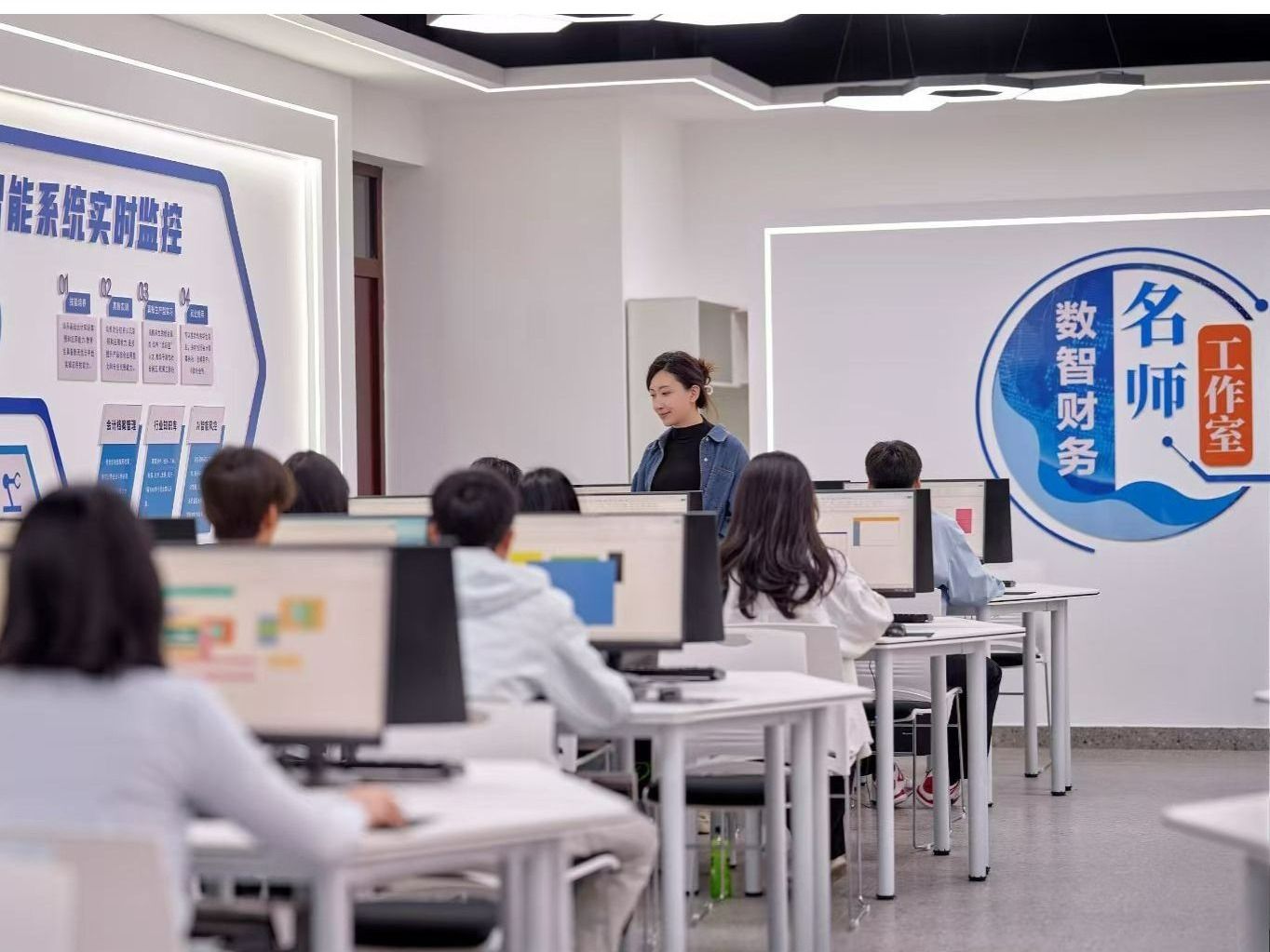 国赛获奖+14，兰州信息科技学院在商科竞赛中获佳绩
