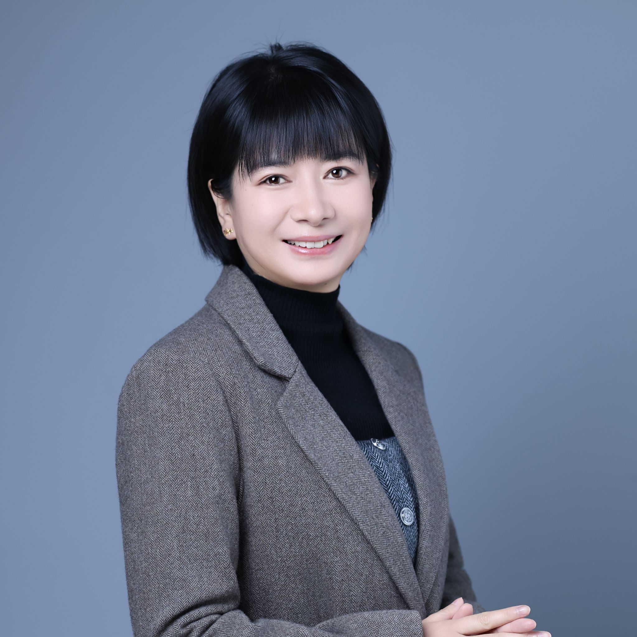 张婷