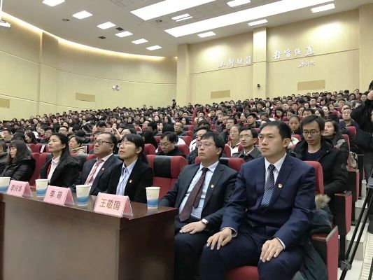 2(10).JPG 学习宣传贯彻党的十九大精神——我院组织全体辅导员聆听千名高校优秀辅导员“校园巡讲”报告会