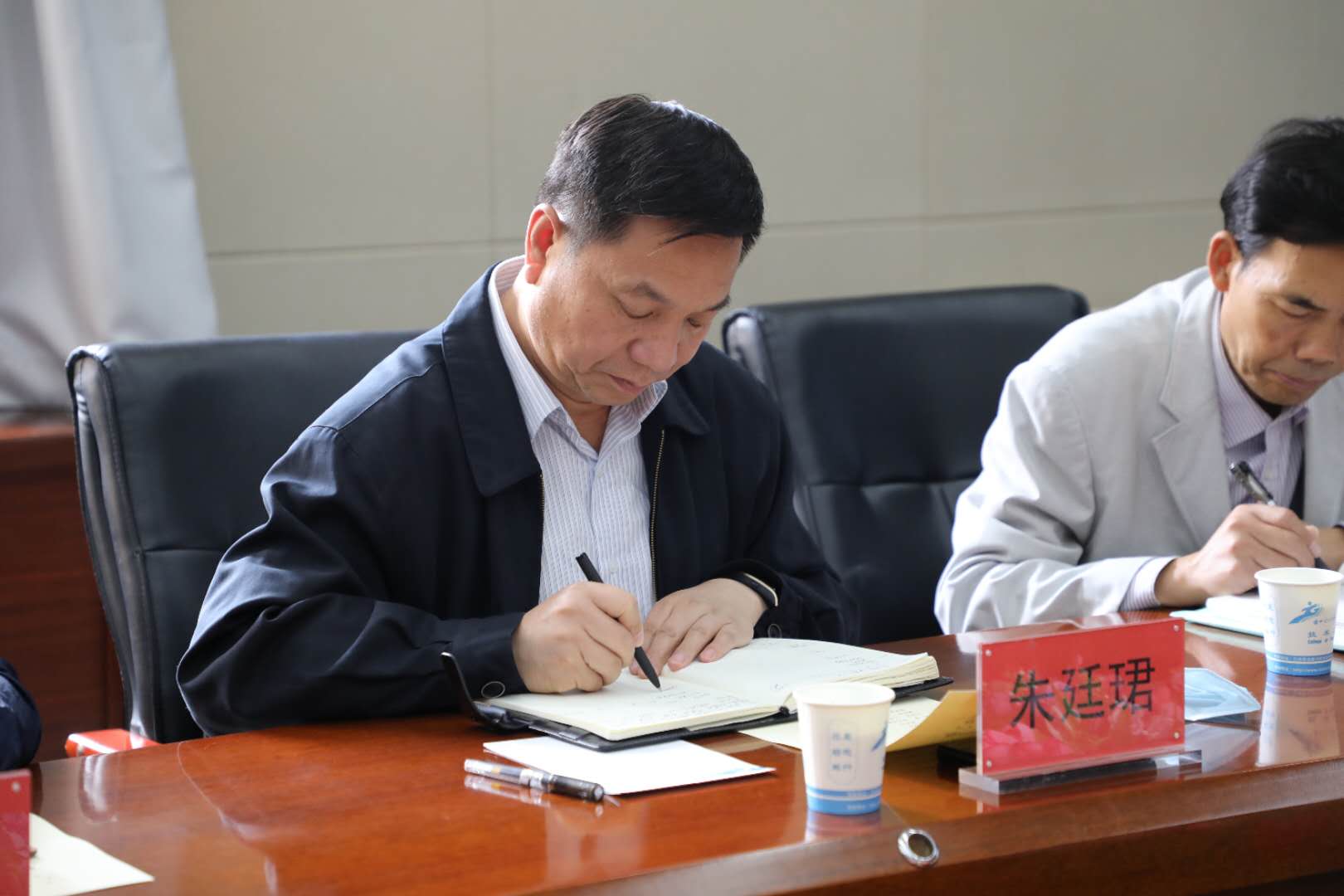 202006231592905982363489.jpg 兰州职教园区服务保障中心朱廷珺一行来我校进行调研